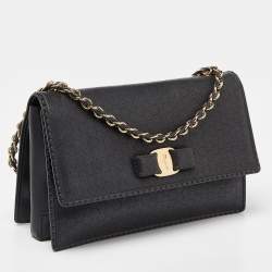 Pre Owned Salvatore Ferragamo Black Leather Vara Bow Chain Shoulder Bag