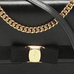 Pre Owned Salvatore Ferragamo Black Leather Vara Bow Shoulder Bag