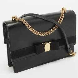 Pre Owned Salvatore Ferragamo Black Leather Vara Bow Shoulder Bag