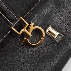 Pre Owned Salvatore Ferragamo Black Leather Gancio Hobo