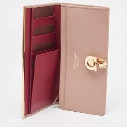 Pre Owned Salvatore Ferragamo Dusty Pink Leather Gancini Icona Continental Wallet
