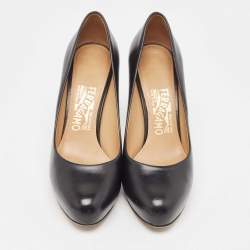 Pre Owned Salvatore Ferragamo Black Leather Round Toe Pumps Size 37.5 