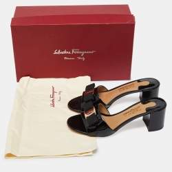 Pre Owned Salvatore Ferragamo Black Patent Leather Vara Bow Slide Sandals Size 37