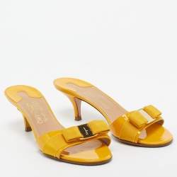 Pre Owned Salvatore Ferragamo Yellow Patent Vara Bow  Sandals Size 39