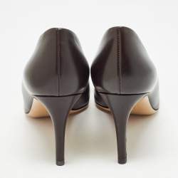 Pre Owned Salvatore Ferragamo Brown Leather Vara Bow Pumps Size 38