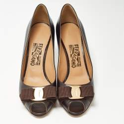 Pre Owned Salvatore Ferragamo Brown Leather Vara Bow Pumps Size 38