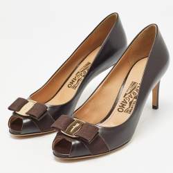 Pre Owned Salvatore Ferragamo Brown Leather Vara Bow Pumps Size 38