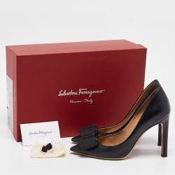 Pre Owned Salvatore Ferragamo Black Leather Mimi Pumps Size 37.5
