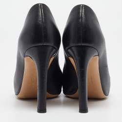 Pre Owned Salvatore Ferragamo Black Leather Mimi Pumps Size 37.5