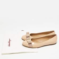 Pre Owned Salvatore Ferragamo Beige Patent Leather Varina  Ballet Flats Size 37.5