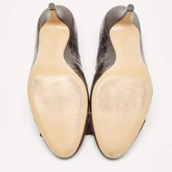 Pre Owned Salvatore Ferragamo Brown Embossed Croc and Suede Vara Bow Pumps 39