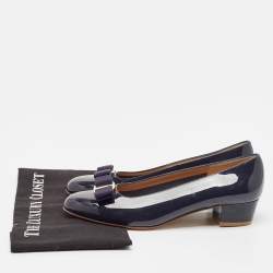Pre Owned Salvatore Ferragamo Navy Blue Patent Leather Vara Bow Pumps Size 39