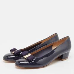 Pre Owned Salvatore Ferragamo Navy Blue Patent Leather Vara Bow Pumps Size 39