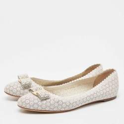 مملوكة مسبقًا Salvatore Ferragamo White Perforated Leather Varina Ballet Flats Size 39.5