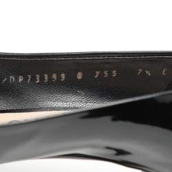 مملوكة مسبقًا Salvatore Ferragamo Black Patent Leather Carla Bow Pumps Size 38