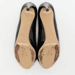 Salvatore Ferragamo Black Patent Leather Vara Bow Pumps Size 40