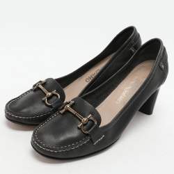 Salvatore Ferragamo Black Leather Gancini Loafer Pumps Size 38.5