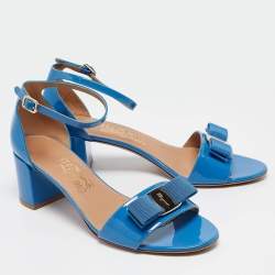 Salvatore Ferragamo Blue Patent Leather Gavina Sandals Size 39