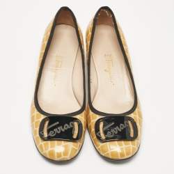 Pre Owned حذاء كعب عالي سلفاتوري فيراغامو جلد براءات صفراء بمنقوش التمساح مقاس 38.5