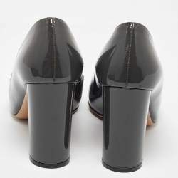 Pre Owned Salvatore Ferragamo Grey Patent Leather Vara Bow Pumps Size 40.5