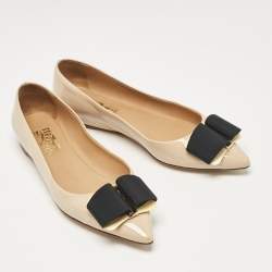 مملوكة مسبقًا Salvatore Ferragamo Beige Patent Leather Mimi Ballet Flats Size 38
