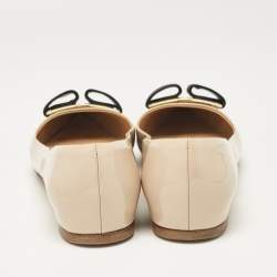 مملوكة مسبقًا Salvatore Ferragamo Beige Patent Leather Mimi Ballet Flats Size 38