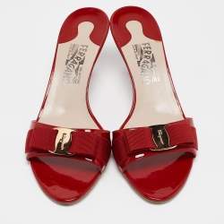 Pre Owned Salvatore Ferragamo Red Patent Leather Vara Bow Slide Sandals Size 40