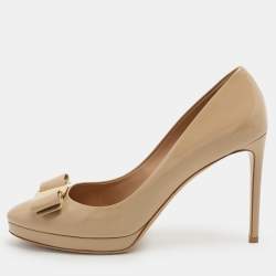 Salvatore Ferragamo Beige Patent Leather Vara Bow Platform Pumps Size 41