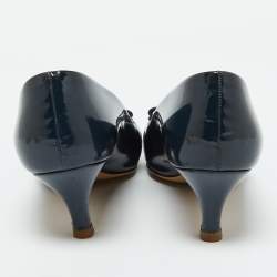 Salvatore Ferragamo Navy Blue Patent Leather Vara Bow Pumps Size 39.5