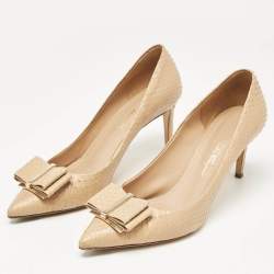 Pre Owned Salvatore Ferragamo Beige Python Bow Zeri Pumps Size 40