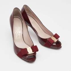 Pre Owned Salvatore Ferragamo Burgundy Patent Leather Vara Bow Peep Toe Pumps Size 36.5