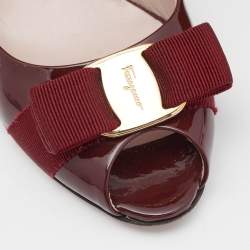 Pre Owned Salvatore Ferragamo Burgundy Patent Leather Vara Bow Peep Toe Pumps Size 36.5