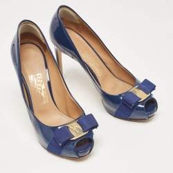 Pre Owned Salvatore Ferragamo Blue Patent Leather Vara Bow Peep Toe Pumps Size 37