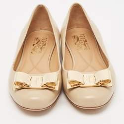 Pre Owned Salvatore Ferragamo Beige Leather Varina Ballet Flats Size 37