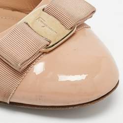 Salvatore Ferragamo Beige Patent Leather Varina Ballet Flats Size 39