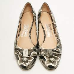 Pre Owned Salvatore Ferragamo Multicolor Patent Leather Vara Bow Block Heel Pumps Size 38