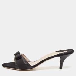 Salvatore Ferragamo Black Lizard Embossed Leather Vara Bow Slide Sandals Size 41