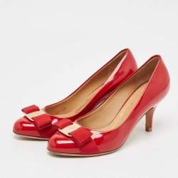 Pre Owned Salvatore Ferragamo Red Patent Leather Vara Bow Pumps Size 35