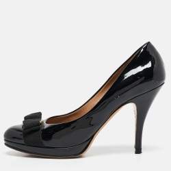Pre Owned Salvatore Ferragamo Black Patent Leather Vara Bow Pumps Size 37.5