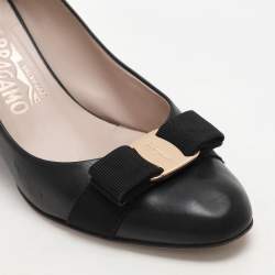 Salvatore Ferragamo Black Leather Vara Bow Wedge Pumps Size 38.5