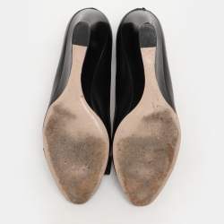 Salvatore Ferragamo Black Leather Vara Bow Wedge Pumps Size 38.5