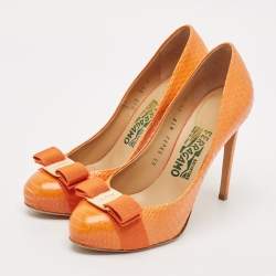 Salvatore Ferragamo Orange Snakeskin Vara Bow Pumps Size 37