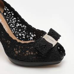 Salvatore Ferragamo Black Lace Vara Bow Pumps Size 37
