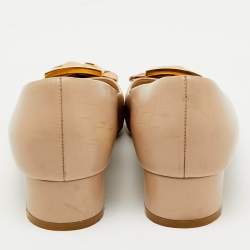 Pre Owned Salvatore Ferragamo Beige Leather Pointed Toe Pumps Size 37.5