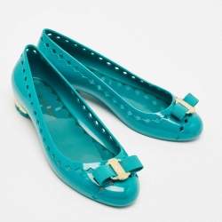 Salvatore Ferragamo Teal Green Rubber Vara Bow Ballet Flats Size 37.5