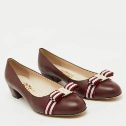 Salvatore Ferragamo Burgundy Leather Web Vara Bow Pumps Size 40.5