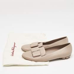 Salvatore Ferragamo Beige Leather Bow Smoking Slippers Size 37