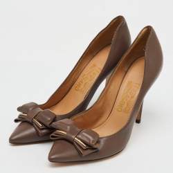 Pre Owned Salvatore Ferragamo Brown Leather Bow Pointed Toe Pumps Size 39