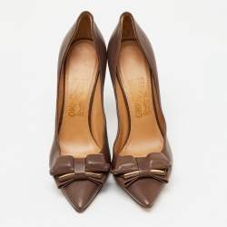 Pre Owned Salvatore Ferragamo Brown Leather Bow Pointed Toe Pumps Size 39
