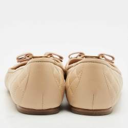 Salvatore Ferragamo Beige Quilted Patent and  Leather Varina Ballet Flats Size 37.5